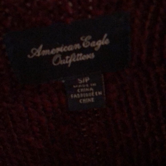 Maroon and cardigan from American eagle - Picture 4 of 4